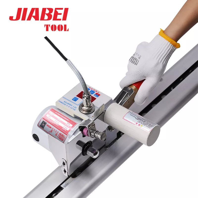 Por que um cortador de pontas de tecido deve ser sua ferramenta ideal na confecção de roupas profissionais